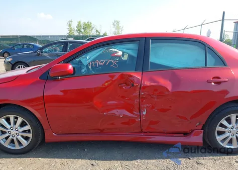 2010 Toyota Corolla S из США, поврежденный, VIN 2T1BU4EE8AC402784